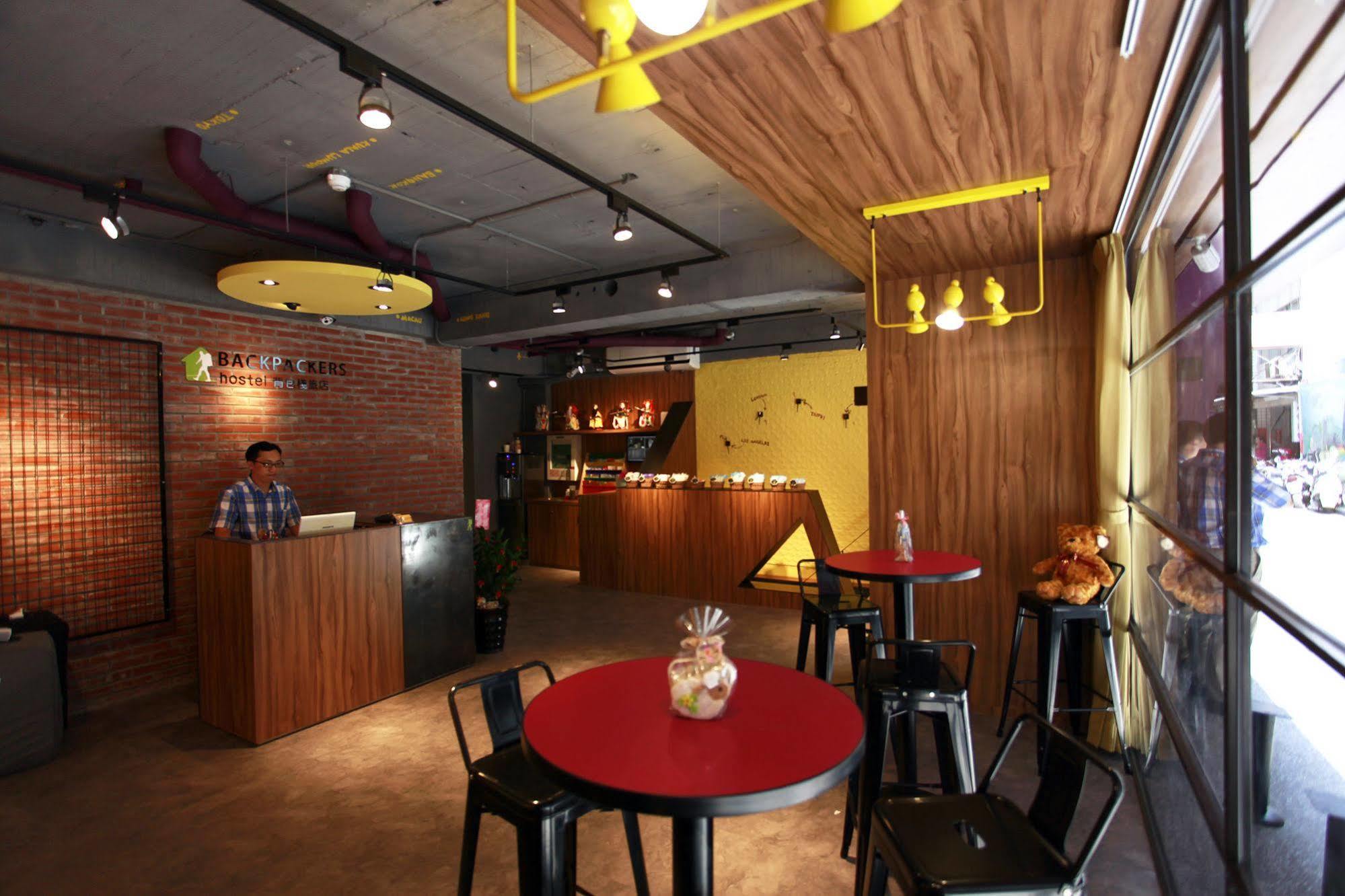 Backpackers Hostel - Ximen Tchaj-pej Exteriér fotografie